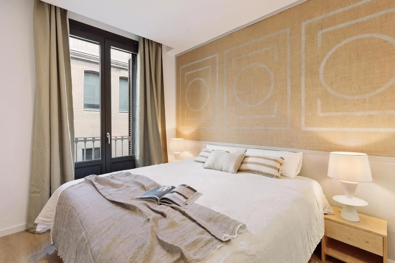 Pompei - 2 Bedrooms, Balcony And Terrace In Ciutat Vella Barcelone Appartement